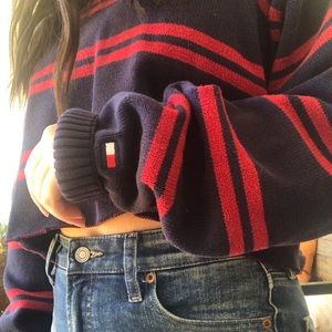 Vintage Tommy Hilfiger Cropped Sweater!